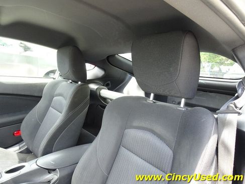 Used 2015 Nissan 370Z Coupe RWD image 12