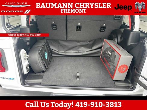 Used 2023 Jeep Wrangler Unlimited Rubicon 4xe image 6