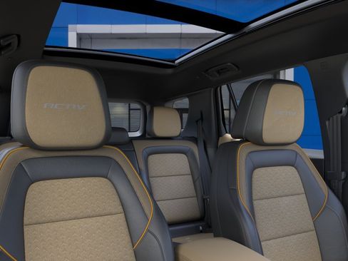 Used 2026 Chevrolet Equinox ACTIV w/ Convenience Package III FWD image 49