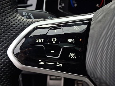 Certified 2025 Volkswagen Jetta GLI Autobahn image 21