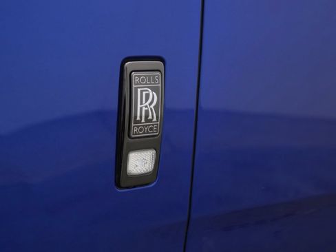 Used 2021 Rolls-Royce Cullinan Black Badge AWD/4WD image 7