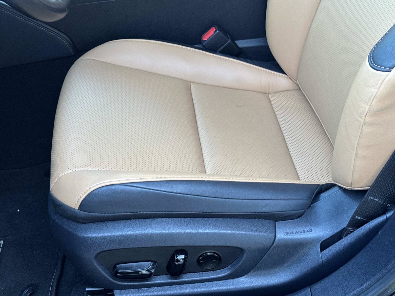 Used 2025 Lexus ES 350 w/ Premium Package FWD image 13