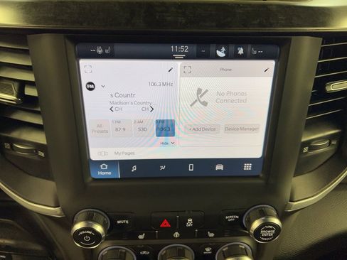 Used 2022 RAM 2500 Big Horn w/ Level C Equiment Group image 9