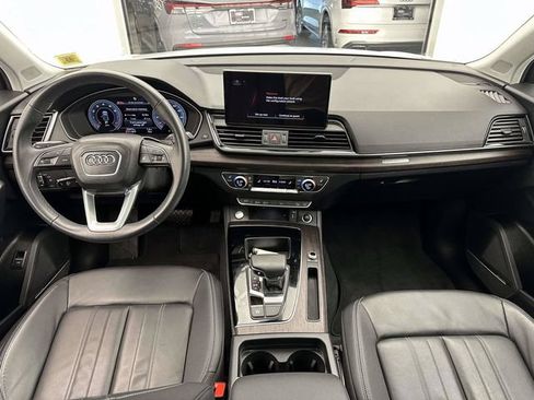 Used 2023 Audi Q5 2.0T Premium Plus w/ Premium Plus Package AWD/4WD image 17