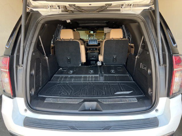 Used 2021 Chevrolet Tahoe Premier w/ Premium Package AWD/4WD image 17