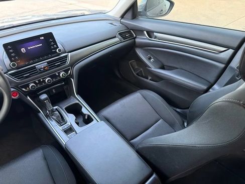 Used 2020 Honda Accord LX image 18