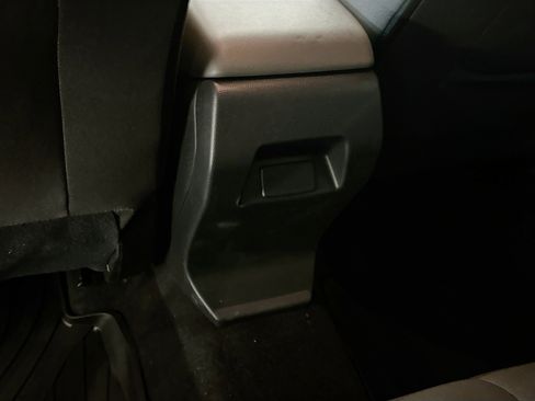 Used 2024 Subaru Crosstrek 2.0i AWD/4WD image 27