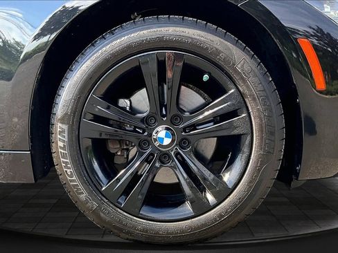 Used 2017 BMW 330i xDrive Sedan AWD/4WD image 35