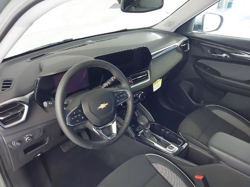 New 2026 Chevrolet TrailBlazer LT w/ Convenience Package FWD image 17