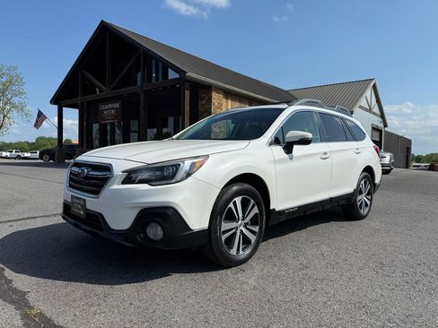 Used 2019 Subaru Outback 2.5i Limited AWD/4WD image 2