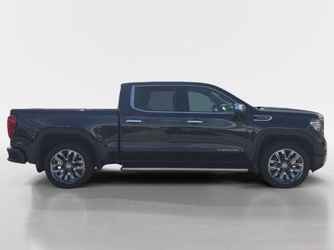 Used 2023 GMC Sierra 1500 Denali w/ Denali Reserve Package AWD/4WD image 6