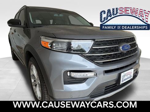 Used 2023 Ford Explorer XLT w/ Equipment Group 202A AWD/4WD image 1