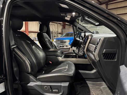 Used 2020 Ford F250 Platinum image 26