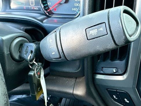 Used 2018 Chevrolet Silverado 1500 LT w/ All Star Edition image 18