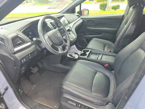 Used 2023 Honda Odyssey Sport image 9
