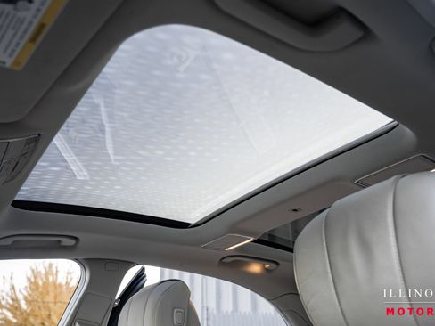 Used 2015 Mercedes-Benz S 550 Sedan w/ Premium 1 Package image 28