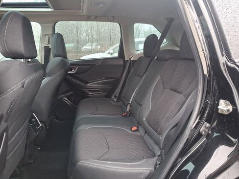 Used 2024 Subaru Forester Premium AWD/4WD image 12