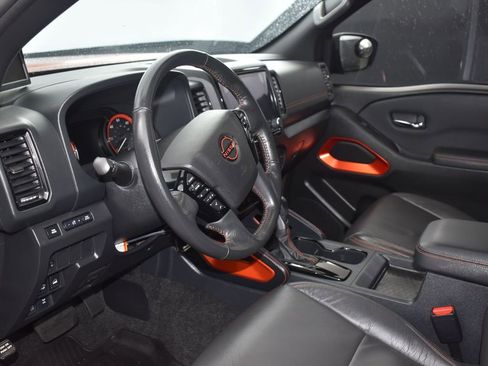 Used 2022 Nissan Frontier PRO-4X w/ Off-Road Protection Package image 8