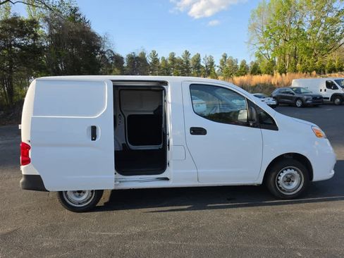 Used 2020 Nissan NV200 S FWD image 25