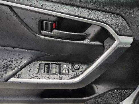 Used 2023 Toyota RAV4 LE FWD image 18