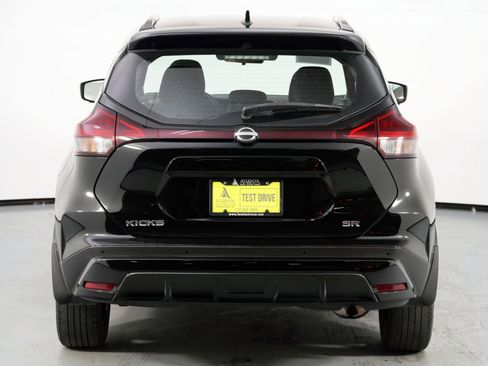 Used 2022 Nissan Kicks SR image 43