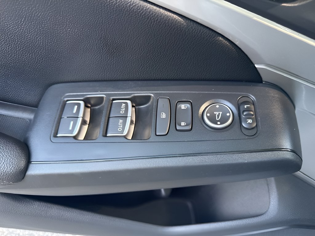 Used 2023 Acura Integra FWD image 25