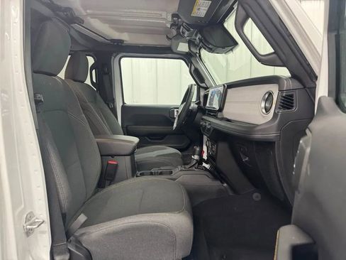 Used 2025 Jeep Wrangler Sahara 4xe w/ Safety Group image 20