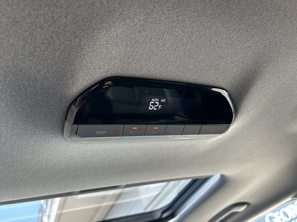 Certified 2026 Kia EV9 Wind AWD/4WD image 18