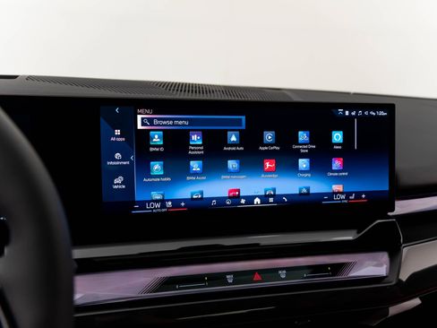 Certified 2025 BMW i5 xDrive40 w/ Premium Package image 26