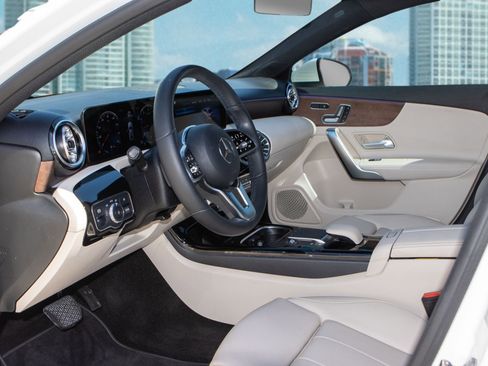 Used 2022 Mercedes-Benz A 220 image 14