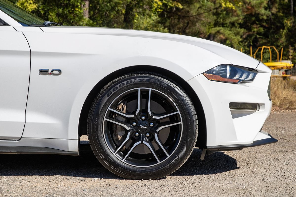 Used 2018 Ford Mustang GT RWD image 5