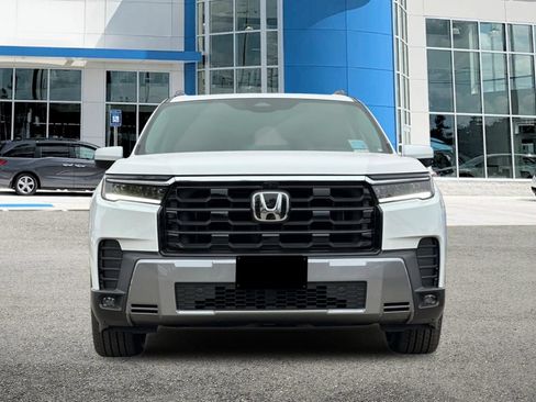 New 2026 Honda Pilot Touring image 9