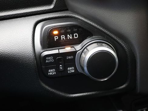 Used 2019 RAM 1500 Big Horn image 32