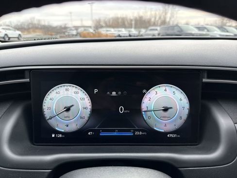 Used 2023 Hyundai Tucson SEL w/ Convenience Package image 18