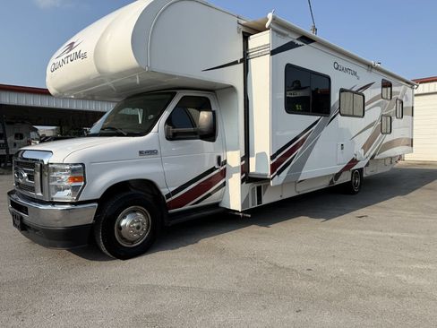 Used 2021 Ford E-450 and Econoline 450 Super Duty w/ Motorhome Prep Package RWD image 5
