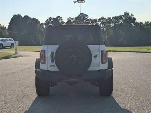 Used 2023 Ford Bronco Wildtrak image 7
