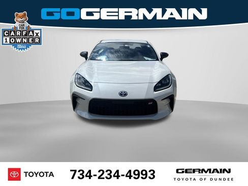 Used 2024 Toyota GR86 Premium RWD image 2