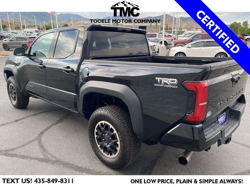 Used 2025 Toyota Tacoma TRD Off-Road image 5