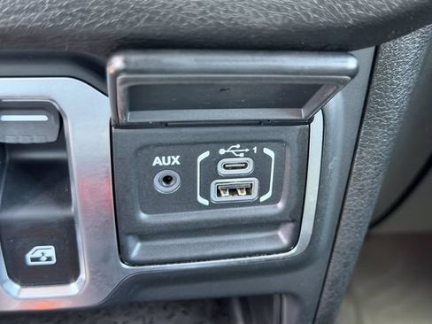 Used 2025 Jeep Wrangler Sport AWD/4WD image 22