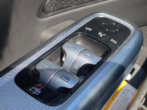 Certified 2025 Mercedes-Benz E 350 Sedan image 17