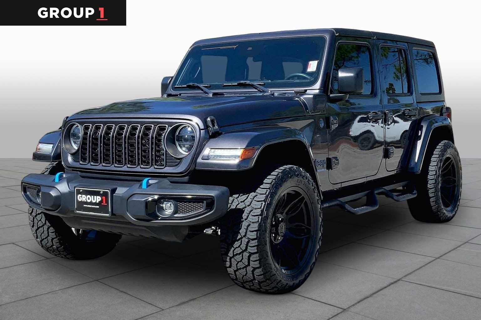 Used 2024 Jeep Wrangler Unlimited w/ Convenience Group AWD/4WD image 1