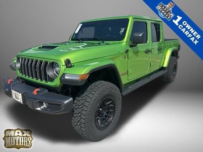 Used 2025 Jeep Gladiator Mojave w/ Convenience Group