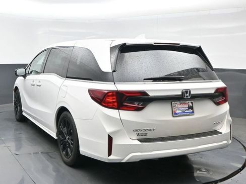 Used 2025 Honda Odyssey Sport-L image 4