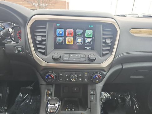 Used 2018 GMC Acadia Denali w/ Technology Package AWD/4WD image 20