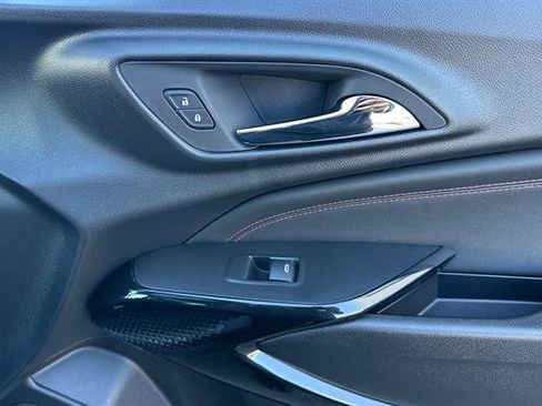 New 2026 Chevrolet Trax RS w/ Sunroof Package FWD image 19