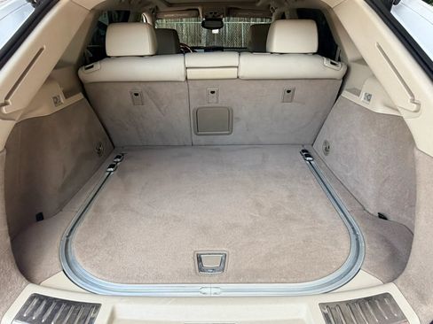 Used 2010 Cadillac SRX Luxury FWD image 28