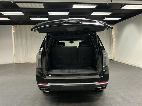 New 2026 Chevrolet Tahoe High Country AWD/4WD image 35