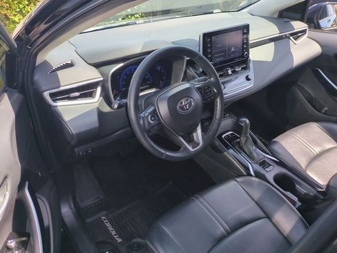 Used 2020 Toyota Corolla XLE image 10