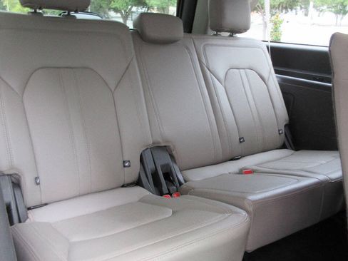 Used 2019 Ford Expedition Max Limited w/ Special Edition Package AWD/4WD image 23