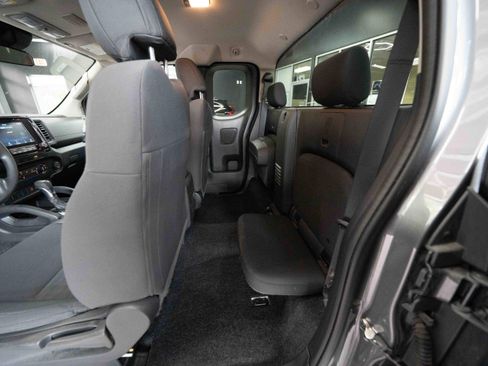 Used 2022 Nissan Frontier S AWD/4WD image 22